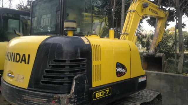 现代6号60-7挖机